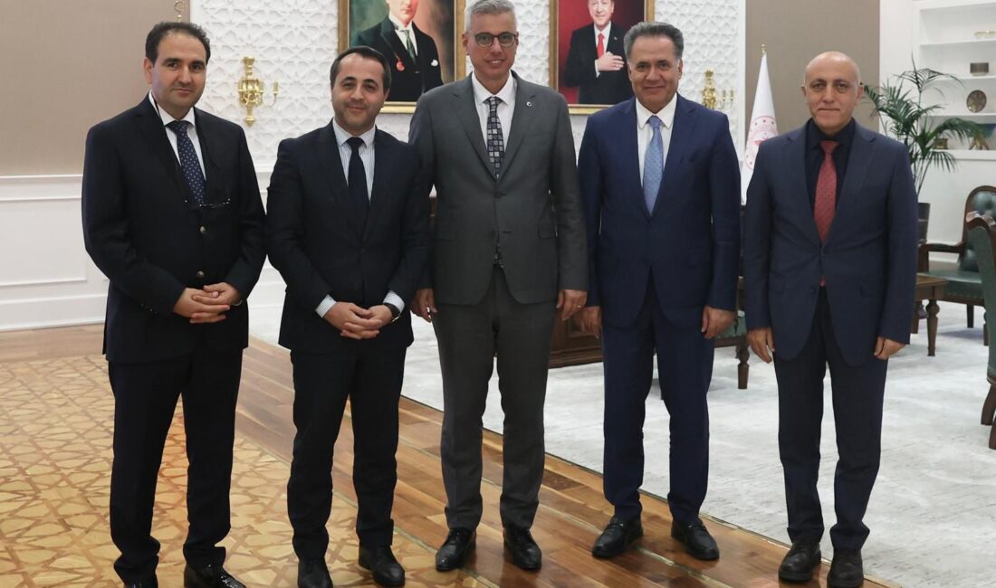 AK Parti Malatya Milletvekili Abdurrahman Babacan, Sağlık Bakanı Prof. Dr.
