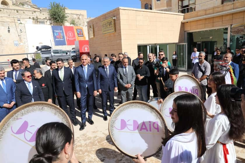  Kültür ve Turizm Bakanı Mehmet Nuri Ersoy, Mardin’deki Türkiye