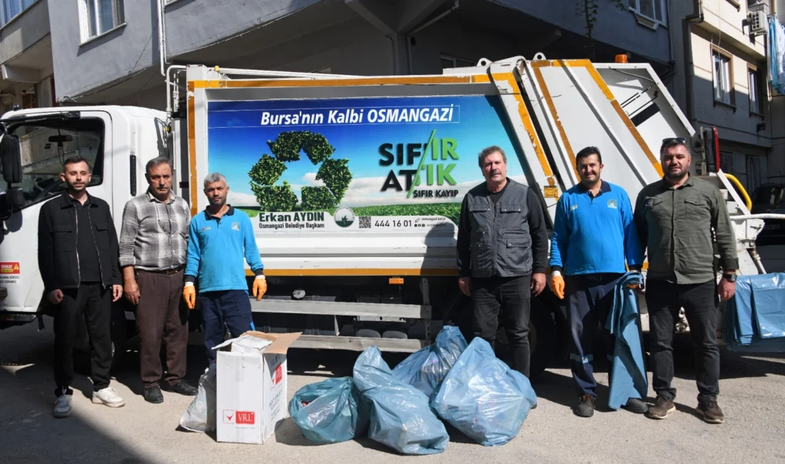  Çevre ve geri dönüşüm konusunda geliştirdiği projelerle adından sıkça