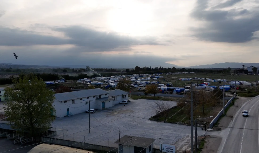  Bursa'da Yenişehir Belediye Başkanı Ercan Özel belediye bünyesinde hizmet