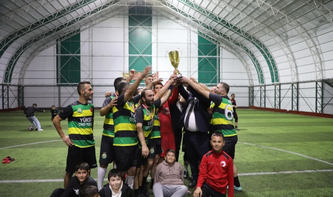 Cumhuriyet Kupası’nın şampiyonu 9 Eylül FK  Balıkesir Edremit Belediyesi tarafından bu yıl 3’üncüsü düzenlenen “Geleneksel