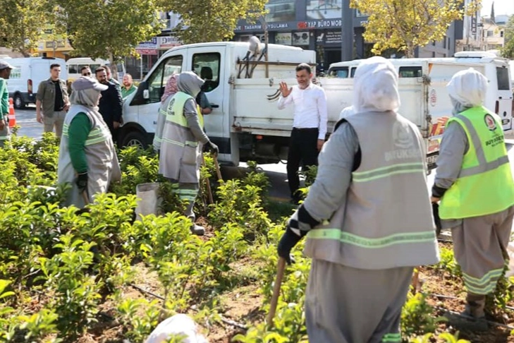  Denizli Büyükşehir Belediyesi, kurakçıl peyzaj ve modern sulama uygulamalarıyla