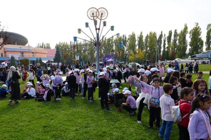  Eskişehir Büyükşehir Belediyesi Bilim Deney Merkezi ve Sabancı Uzay