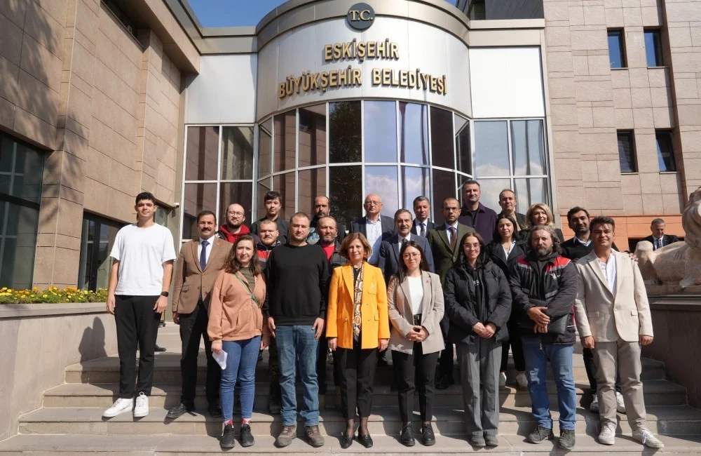  Eskişehir Büyükşehir Belediye Başkanı Ayşe Ünlüce, Büyükşehir Belediyesi Meclis