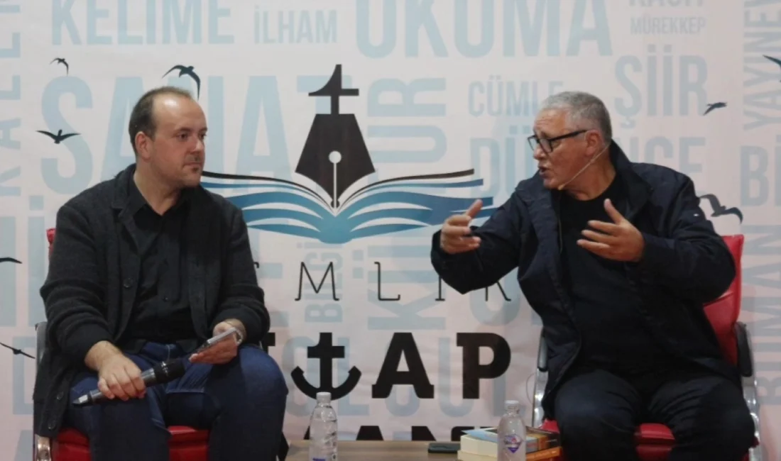  Bursa'da Gemlik Kitap Limanı’nda düzenlenen “Gemlik’ten Dünyaya Gazeteci Gözüyle