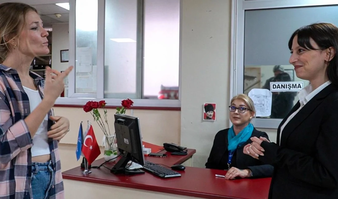  İzmir Büyükşehir Belediyesi, sağır ve işitme engelli yurttaşların yaşamlarındaki