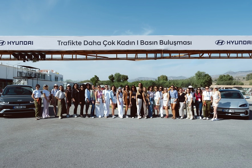  Kadın sürücüleri trafikte daha fazla özgüvenli olmaya teşvik etmek