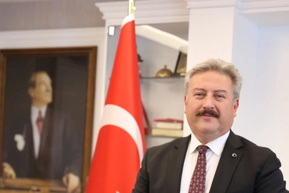 Kayseri Melikgazi’den ‘tarihi’ konser  Kayseri Melikgazi Belediyesi ev sahipliğinde, Erciyes Üniversitesi, Türk Muharip