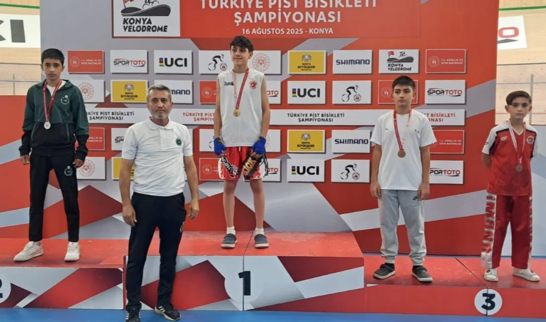 Konya Karatay spor başarılarına yenilerini ekliyor  Konya'da Karatay Belediyesi Spor Kulübü Kick Boks Takımı, Konya’da