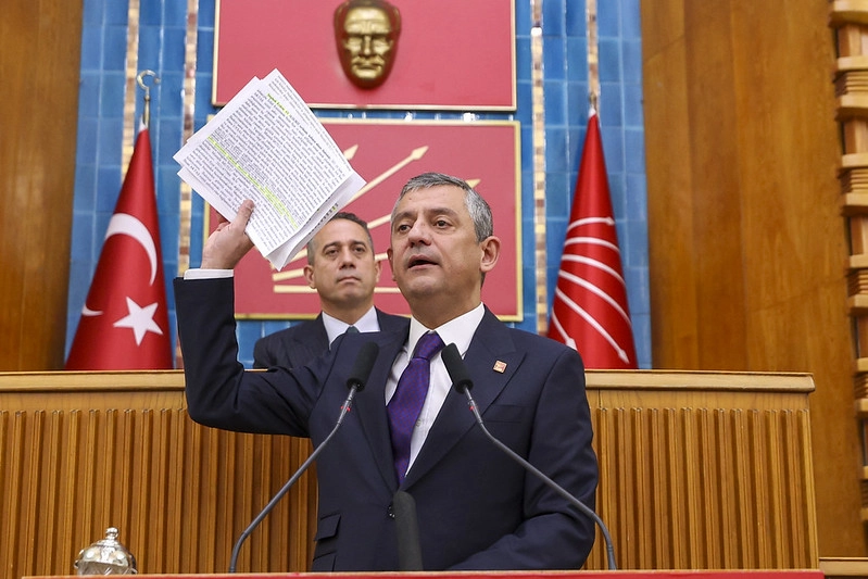  CHP Lideri Özgür Özel, TBMM'de yaptığı konuşmada 2026 bütçesinde