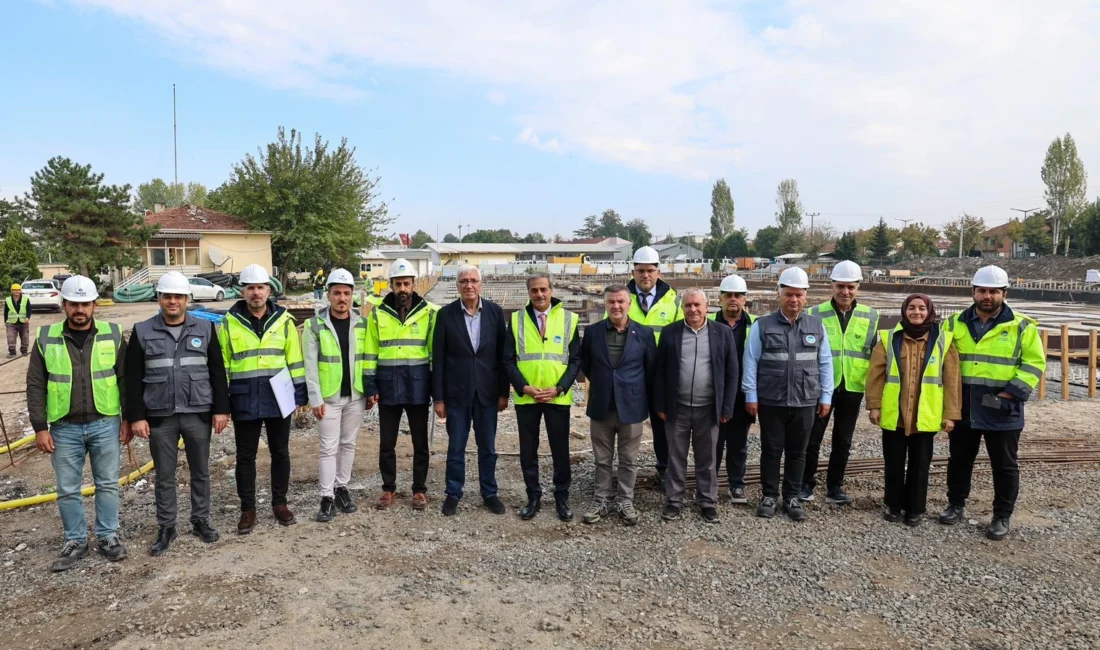  Sakarya Büyükşehir Belediye Başkanı Yusuf Alemdar, 7 bin 500