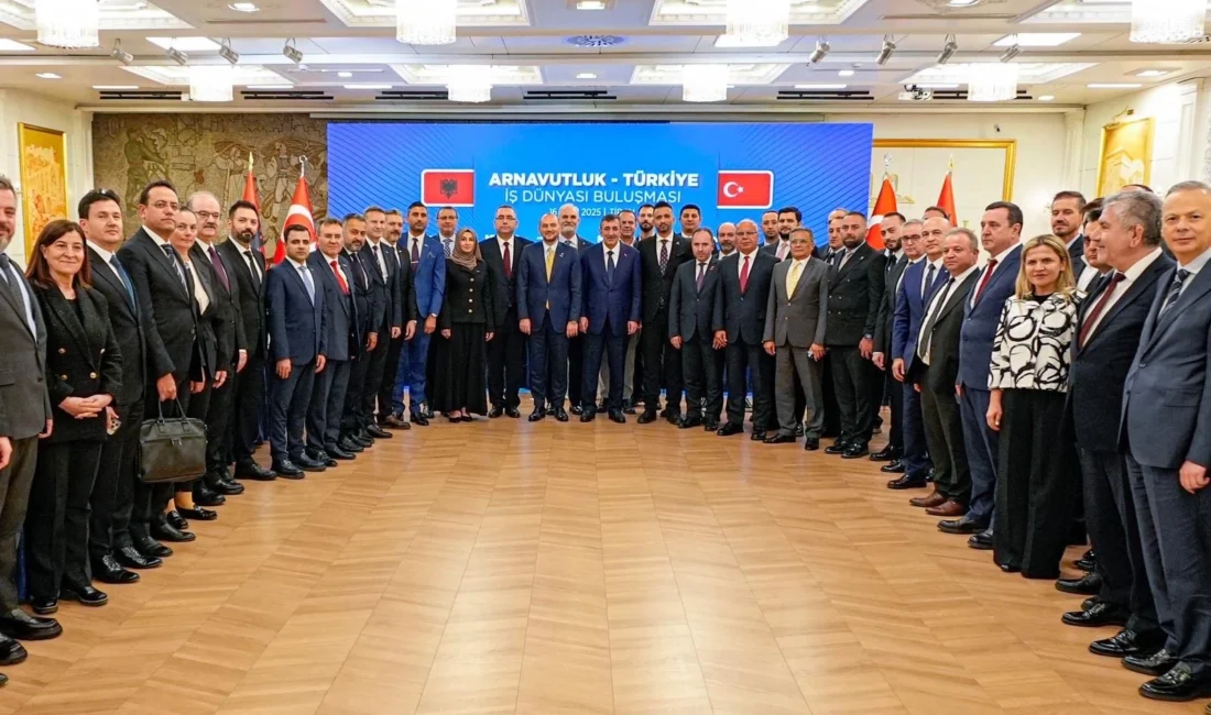  Cumhurbaşkanı Yardımcısı Cevdet Yılmaz, 16 Ekim 2025'te Tiran'da "Türkiye-Arnavutluk