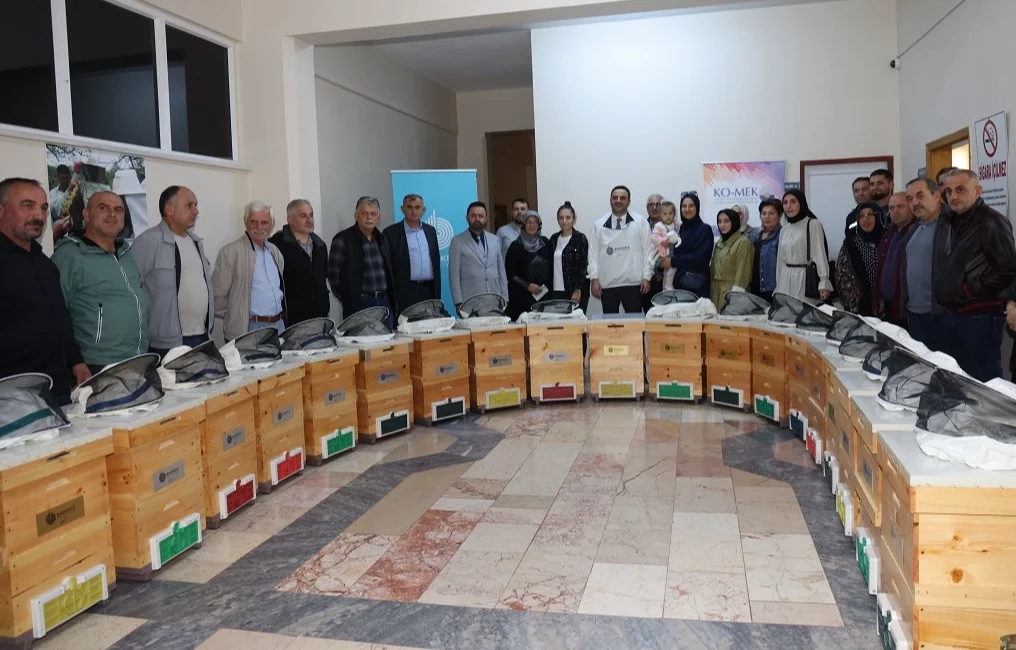 Üretime değer, geleceğe umut  Kocaeli Büyükşehir Belediyesi Meslek ve Sanat Eğitim Kursları (KO-MEK),