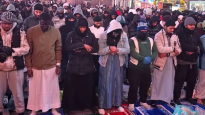  Ramazan ayının başlamasıyla ABD’nin New York kentindeki Times Meydanı’nda