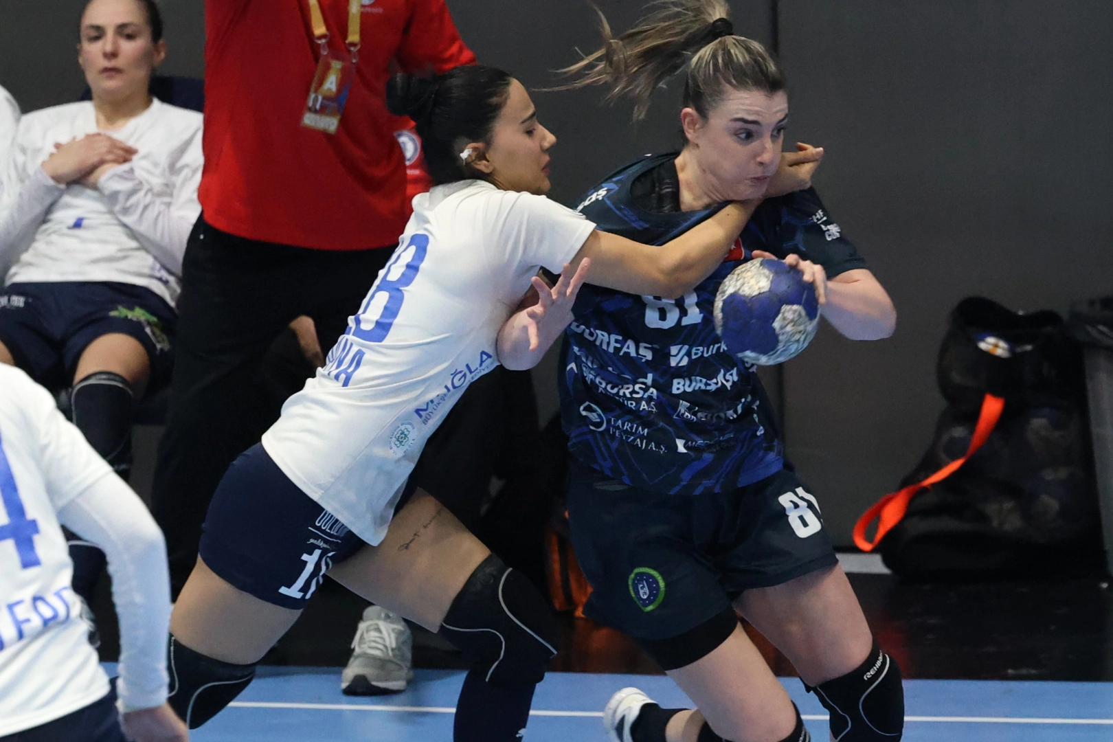  Kadınlar Hentbol Süper Ligi’nde normal sezonu lider tamamlayan, şampiyonun