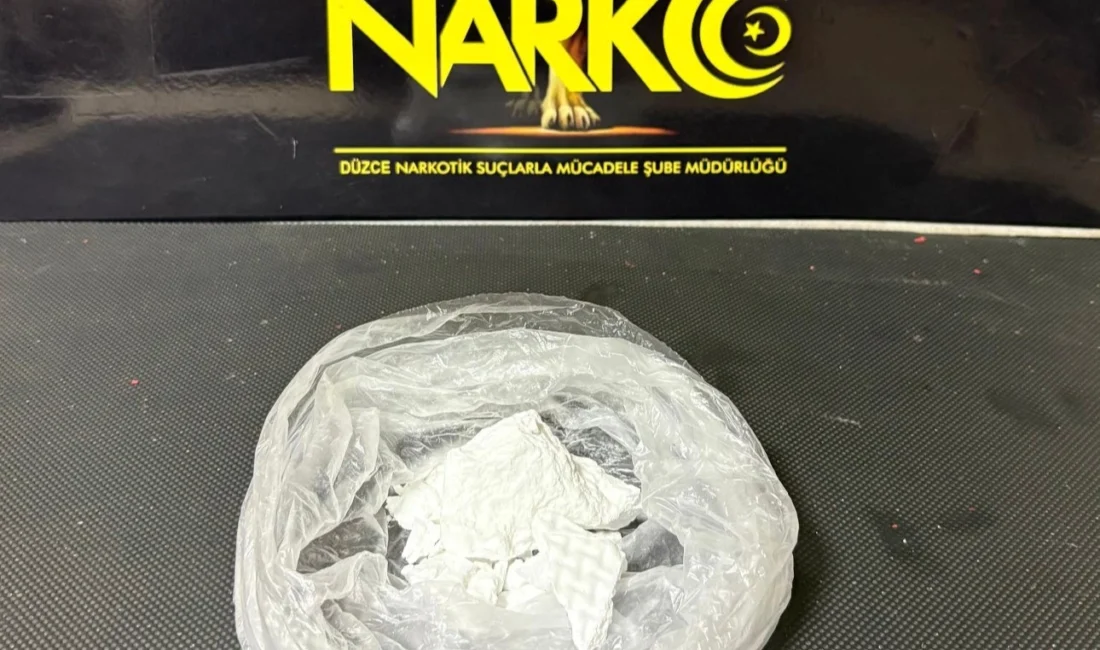  Düzce’de narkotik ekiplerince düzenlenen operasyonda 55 gram kokain ele