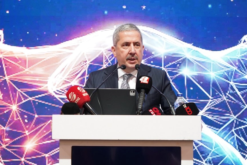  Ticaret Bakan Yardımcısı Mahmut Gürcan, İstanbul’da düzenlenen 14. Dünya