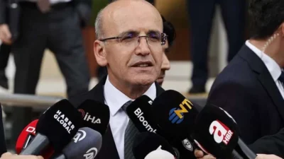  Hazine ve Maliye Bakanı Mehmet Şimşek, faiz dışı bütçe