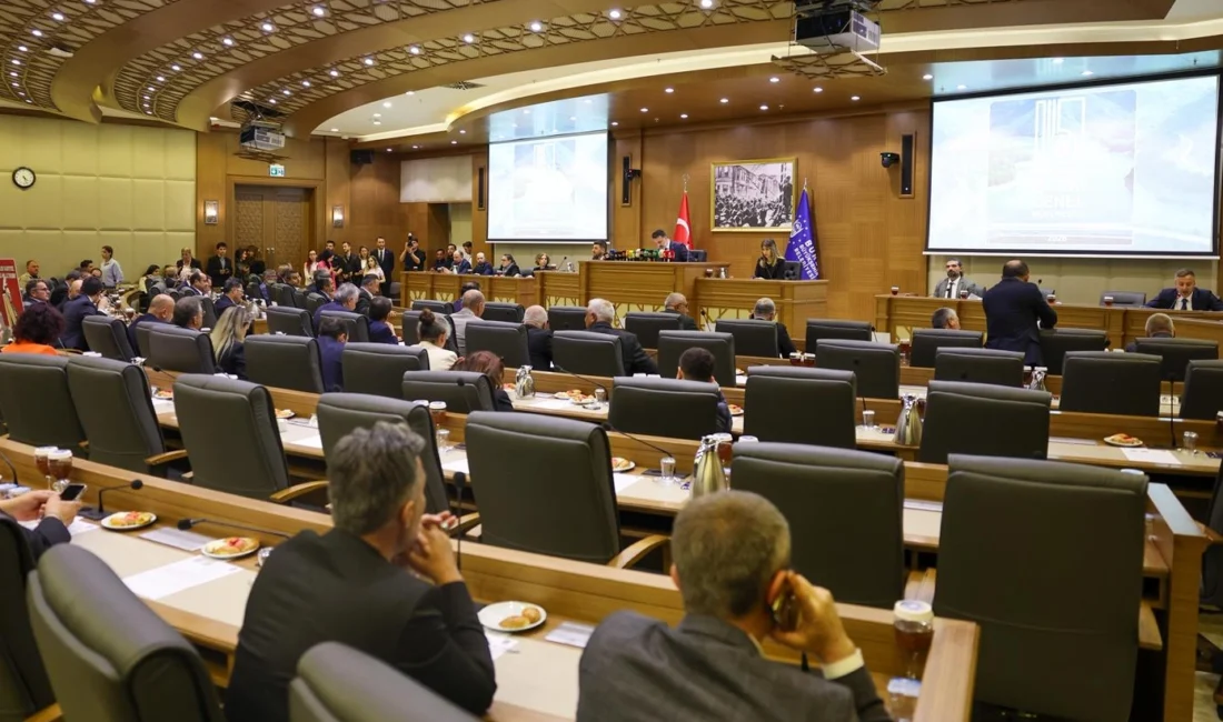 Bursa Büyükşehir Belediyesi Meclis Toplantı Salonu’nda gerçekleştirilen BUSKİ Genel