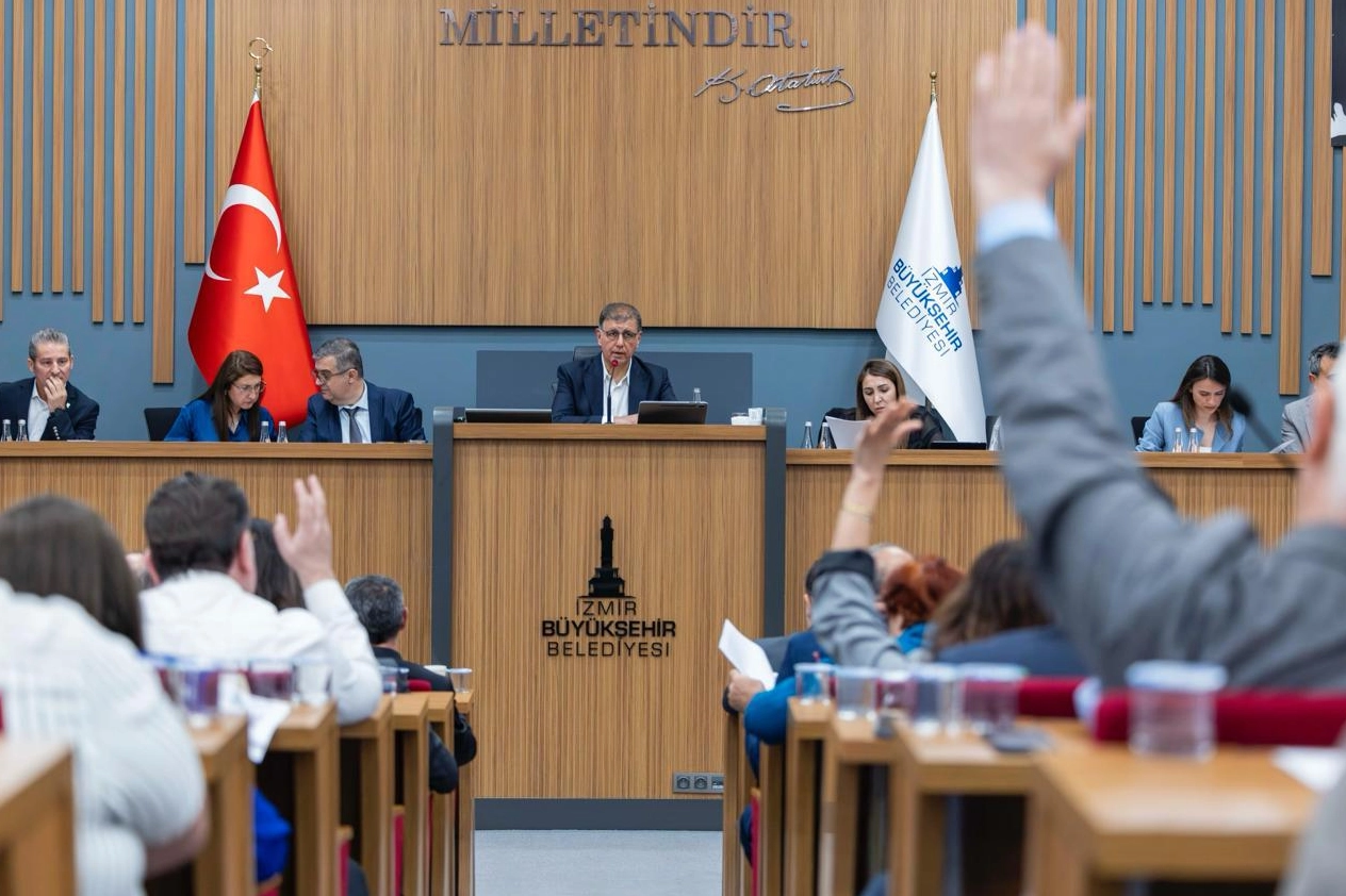  İzmir Büyükşehir Belediyesi Meclisi’nin olağanüstü toplantısında Karşıyaka Zübeyde Hanım