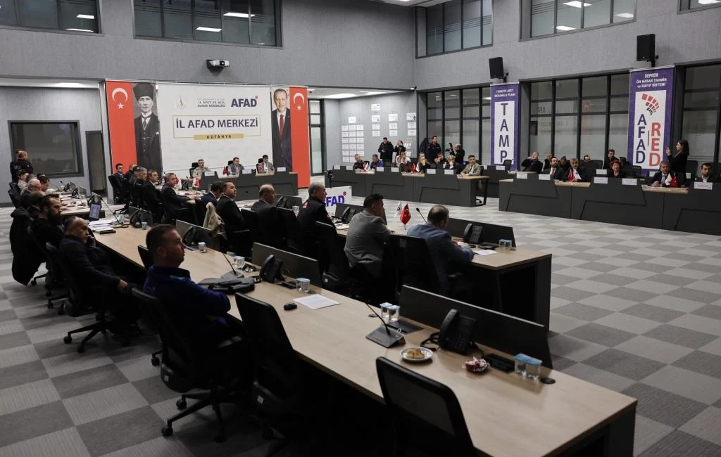  Kütahya’da düzenlenen İl Afet ve Acil Durum Koordinasyon Kurulu