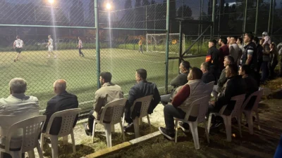  Lalapaşa’da sporun ve dayanışmanın kalbi yeşil sahada atmaya başladı.