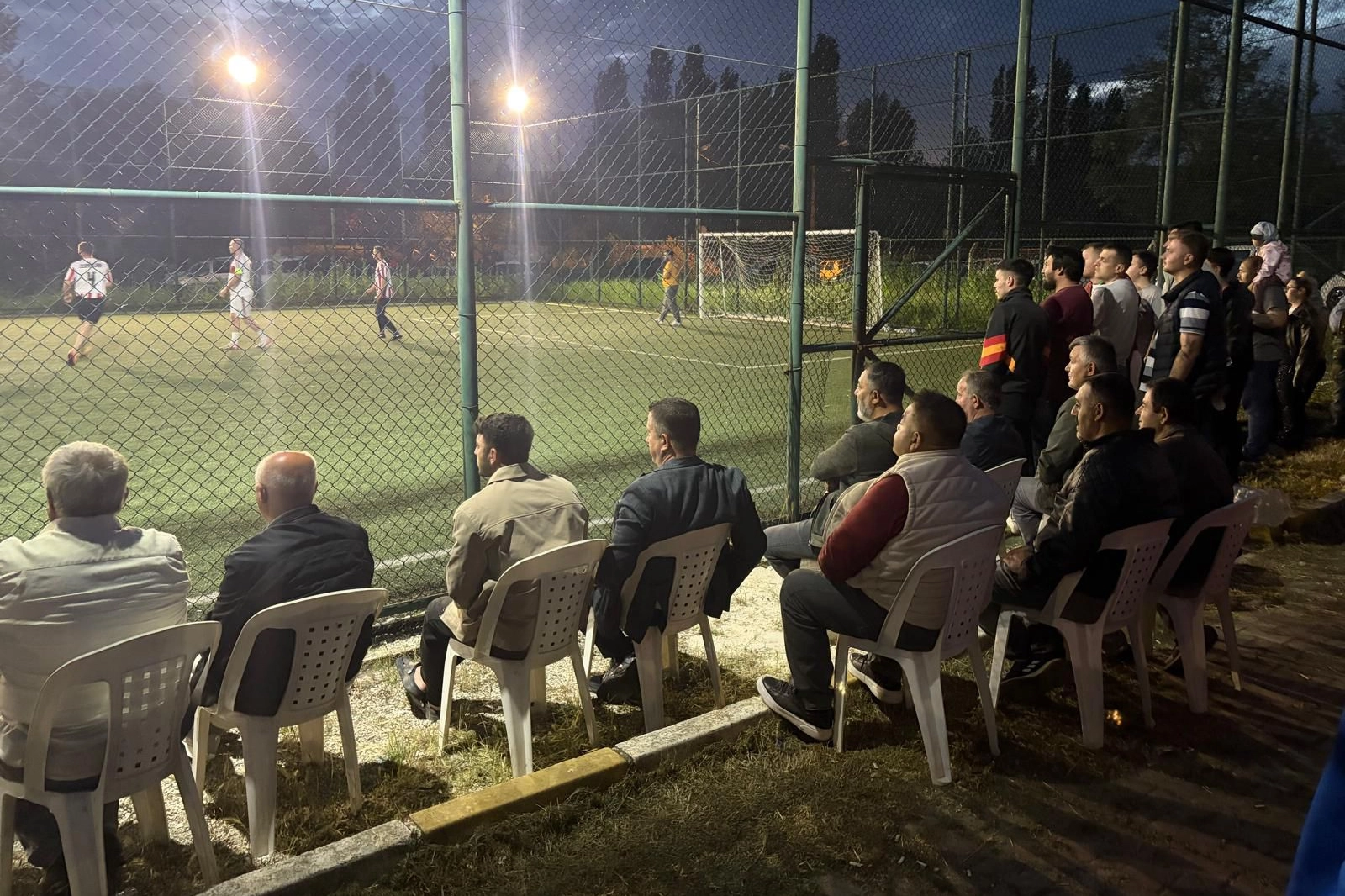  Lalapaşa’da sporun ve dayanışmanın kalbi yeşil sahada atmaya başladı.
