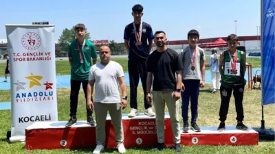  Çayırova Belediyesi Eğitim Spor Kulübü sporcuları, katıldıkları müsabakalarda adlarından