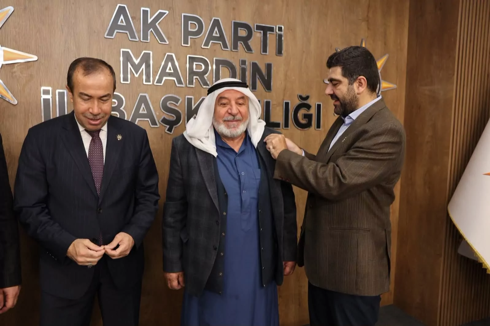  AK Parti Mardin İl Başkanlığınca düzenlenen programda, partiye katılan